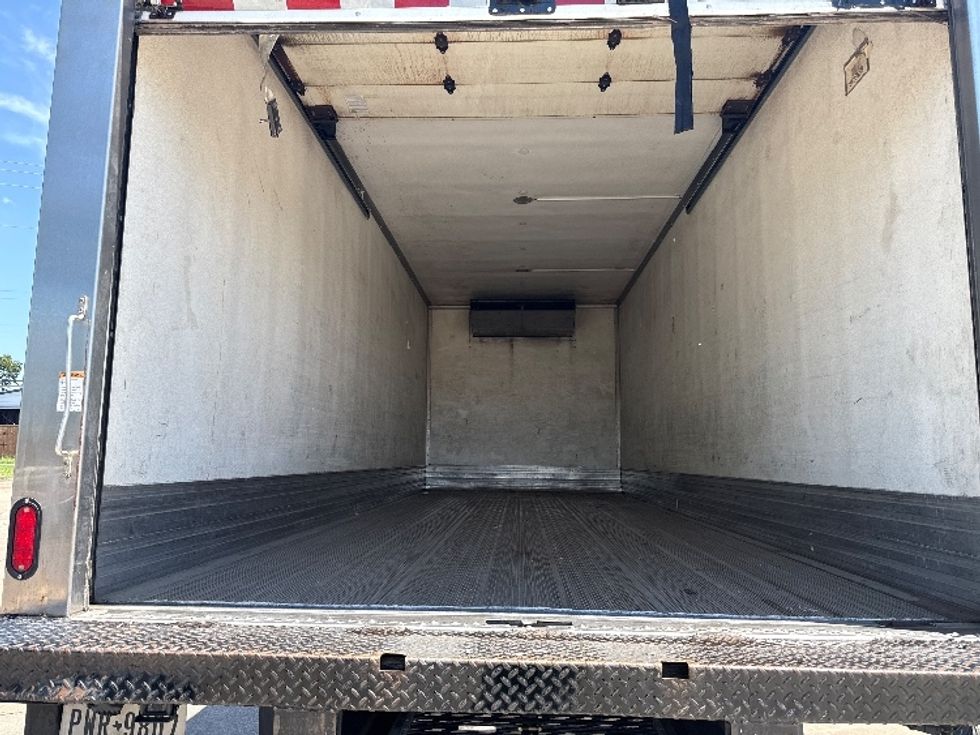 Refrigerated Truck-Light and Medium Duty Trucks-International-2019-4300-Garland-TX-325,273\n\t\tmiles-$ 20,000 - Image 9