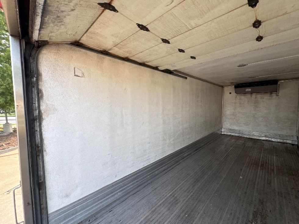Refrigerated Truck-Light and Medium Duty Trucks-International-2019-4300-Garland-TX-326,053\n\t\tmiles-$ 20,250 - Image 11
