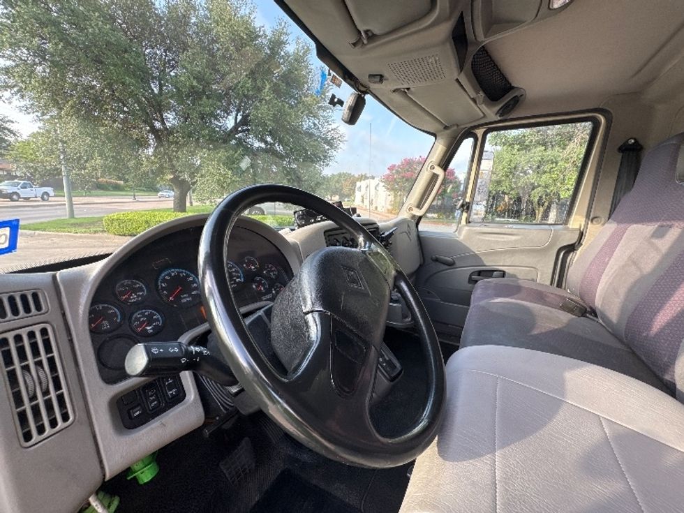 Refrigerated Truck-Light and Medium Duty Trucks-International-2019-4300-Garland-TX-326,053\n\t\tmiles-$ 20,250 - Image 17