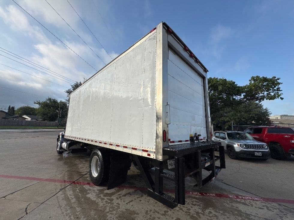 Refrigerated Truck-Light and Medium Duty Trucks-International-2019-4300-Garland-TX-326,053\n\t\tmiles-$ 20,250 - Image 6