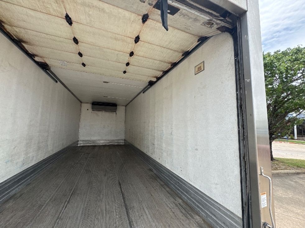 Refrigerated Truck-Light and Medium Duty Trucks-International-2019-4300-Garland-TX-328,259\n\t\tmiles-$ 20,250 - Image 11