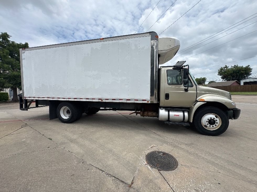 Refrigerated Truck-Light and Medium Duty Trucks-International-2019-4300-Garland-TX-328,259\n\t\tmiles-$ 20,250 - Image 14