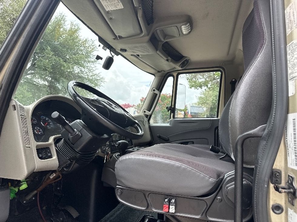 Refrigerated Truck-Light and Medium Duty Trucks-International-2019-4300-Garland-TX-328,259\n\t\tmiles-$ 20,250 - Image 15