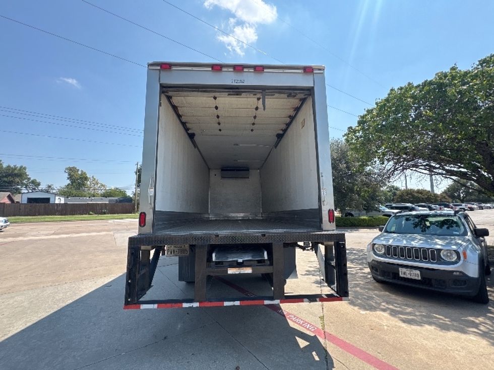 Refrigerated Truck-Light and Medium Duty Trucks-International-2019-4300-Garland-TX-328,970\n\t\tmiles-$ 20,000 - Image 7