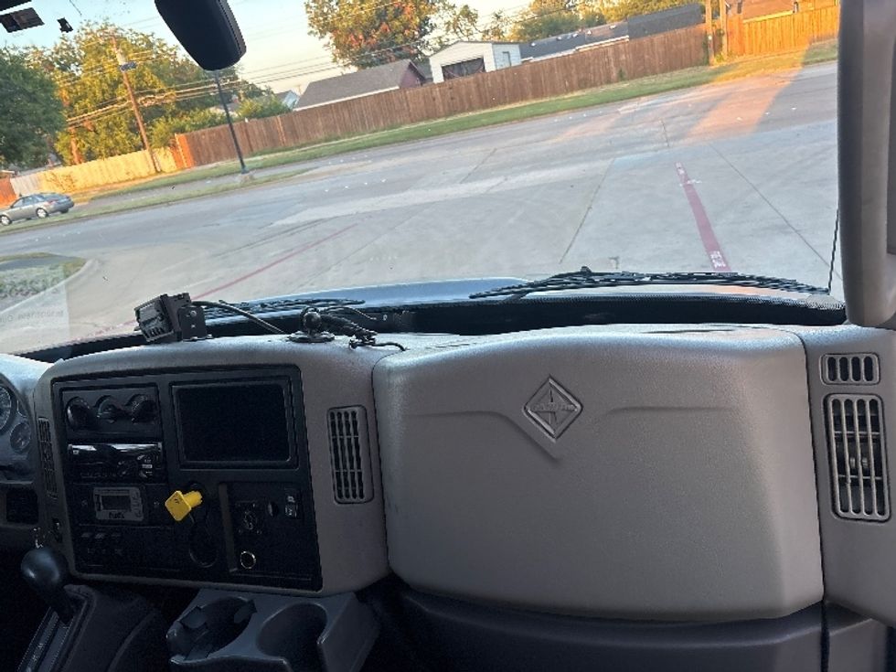 Refrigerated Truck-Light and Medium Duty Trucks-International-2019-4300-Garland-TX-330,830\n\t\tmiles-$ 20,000 - Image 21
