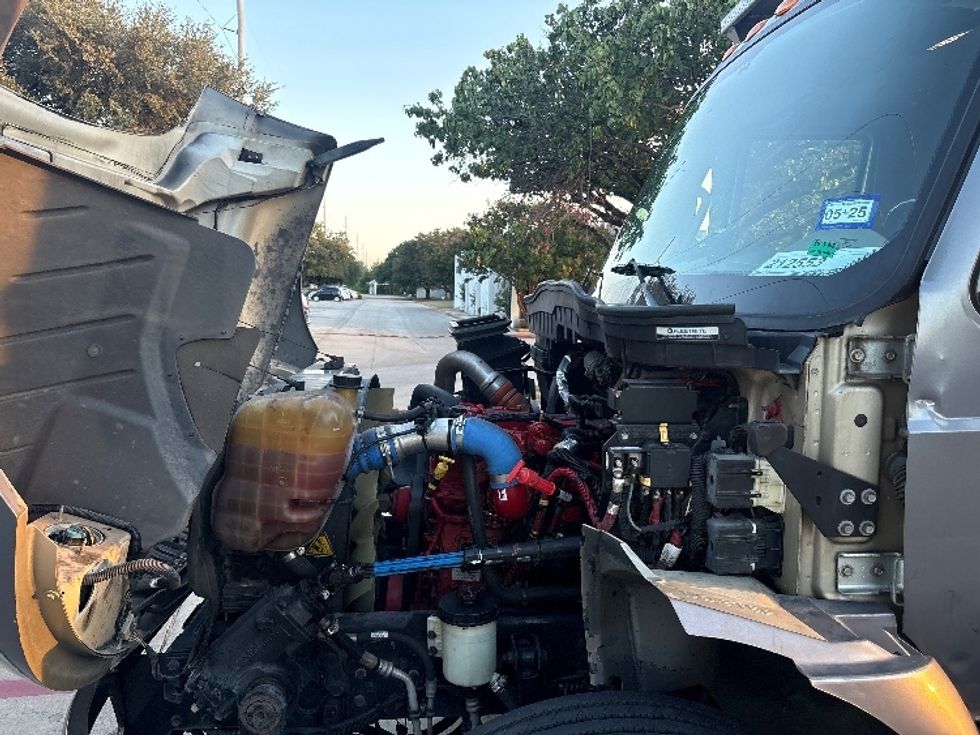 Refrigerated Truck-Light and Medium Duty Trucks-International-2019-4300-Garland-TX-330,830\n\t\tmiles-$ 20,000 - Image 24