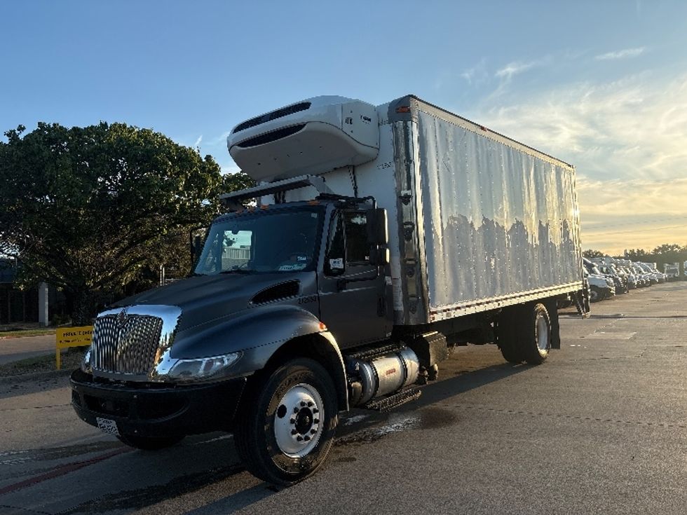 Refrigerated Truck-Light and Medium Duty Trucks-International-2019-4300-Garland-TX-330,830\n\t\tmiles-$ 20,000 - Image 3