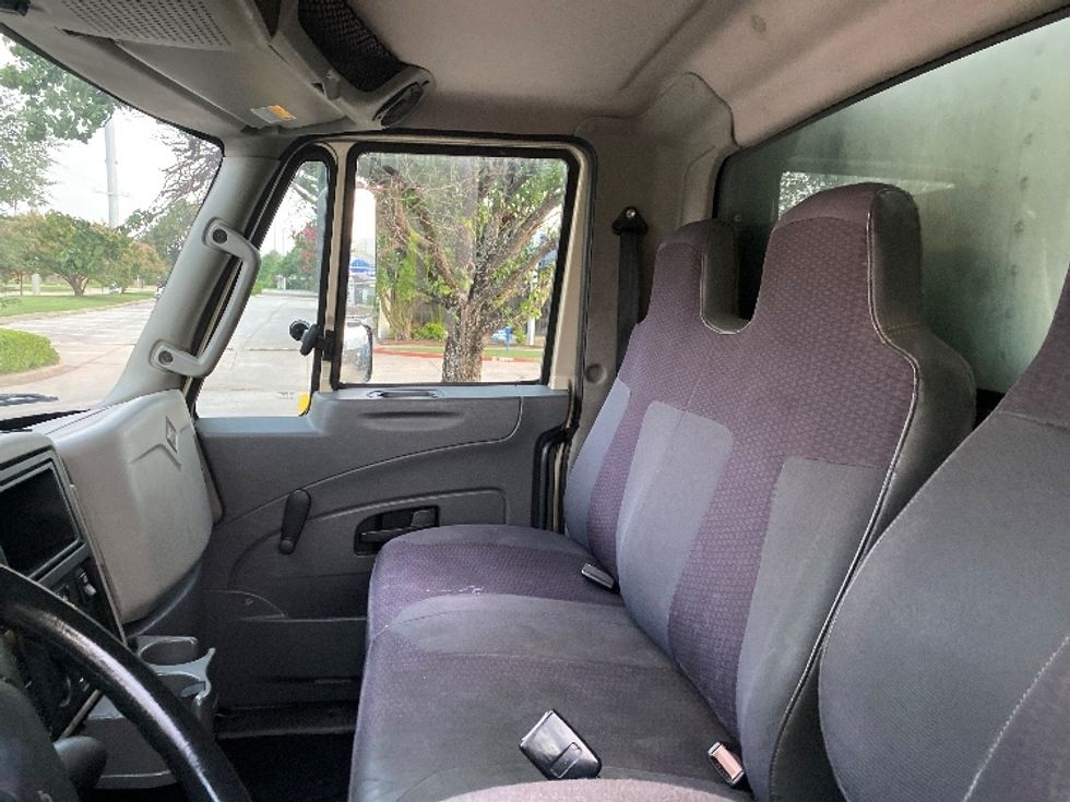 Refrigerated Truck-Light and Medium Duty Trucks-International-2019-4300-Garland-TX-332,952\n\t\tmiles-$ 20,000 - Image 18