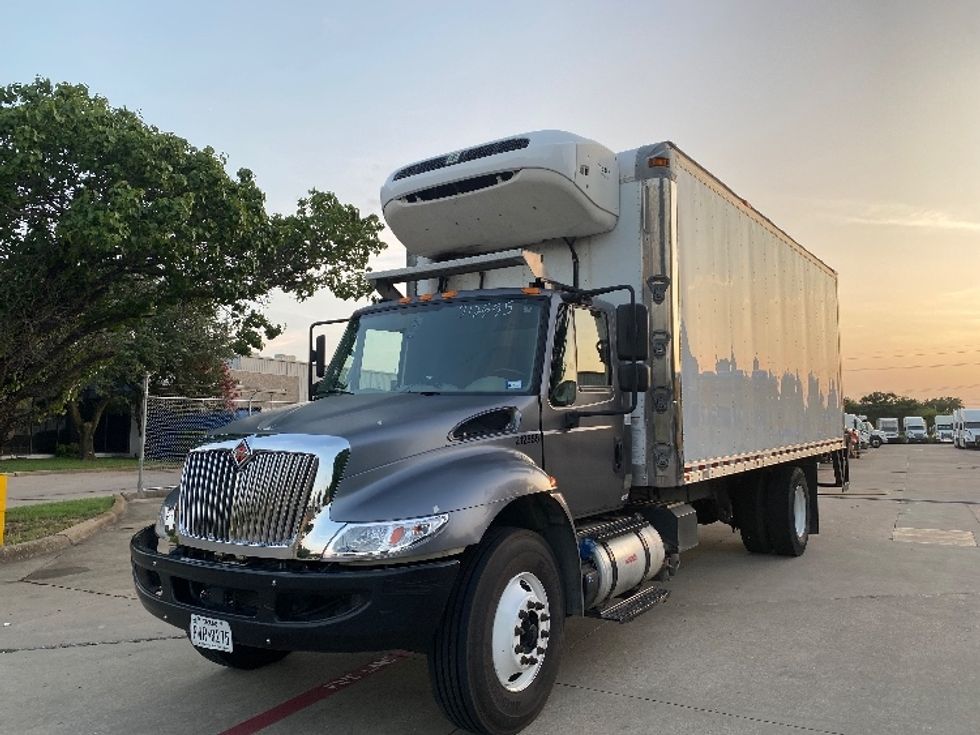 Refrigerated Truck-Light and Medium Duty Trucks-International-2019-4300-Garland-TX-332,952\n\t\tmiles-$ 20,000 - Image 3