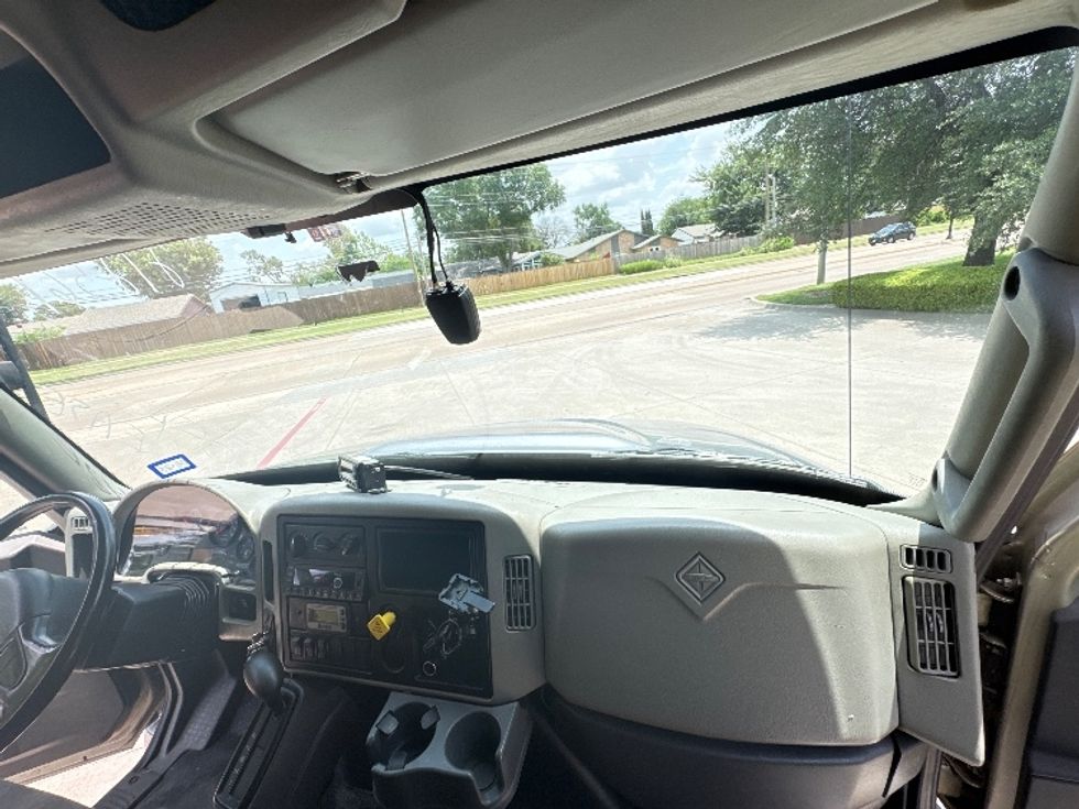 Refrigerated Truck-Light and Medium Duty Trucks-International-2019-4300-Garland-TX-337,119\n\t\tmiles-$ 20,250 - Image 21