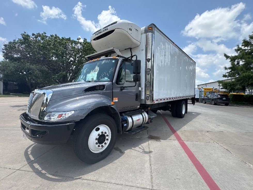 Refrigerated Truck-Light and Medium Duty Trucks-International-2019-4300-Garland-TX-337,119\n\t\tmiles-$ 20,250 - Image 3