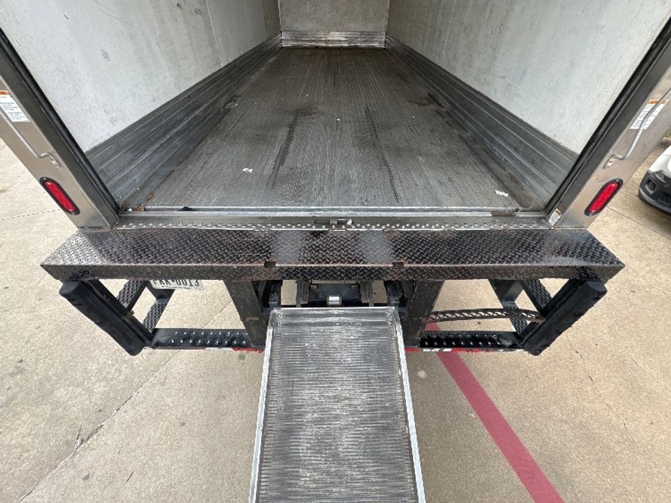Refrigerated Truck-Light and Medium Duty Trucks-International-2019-4300-Garland-TX-343,876\n\t\tmiles-$ 20,250 - Image 10