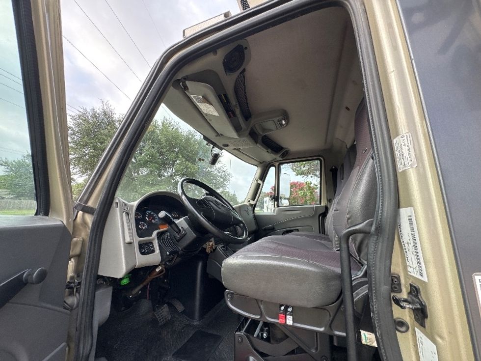 Refrigerated Truck-Light and Medium Duty Trucks-International-2019-4300-Garland-TX-343,876\n\t\tmiles-$ 20,250 - Image 16