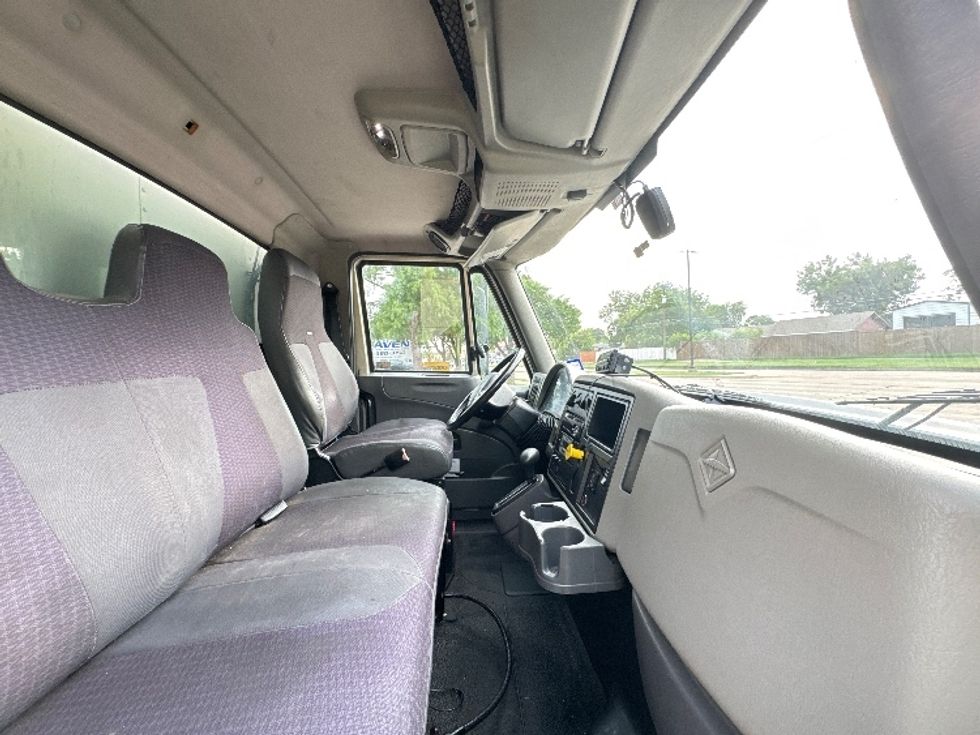 Refrigerated Truck-Light and Medium Duty Trucks-International-2019-4300-Garland-TX-343,876\n\t\tmiles-$ 20,250 - Image 22