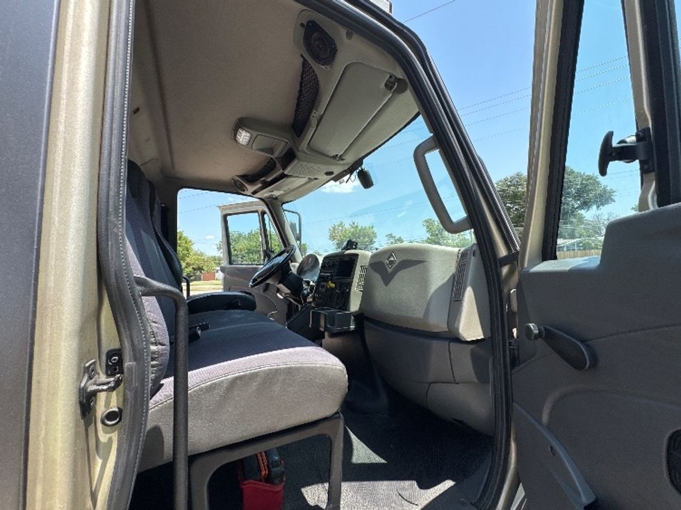 Refrigerated Truck-Light and Medium Duty Trucks-International-2019-4300-Garland-TX-346,233\n\t\tmiles-$ 20,000 - Image 20