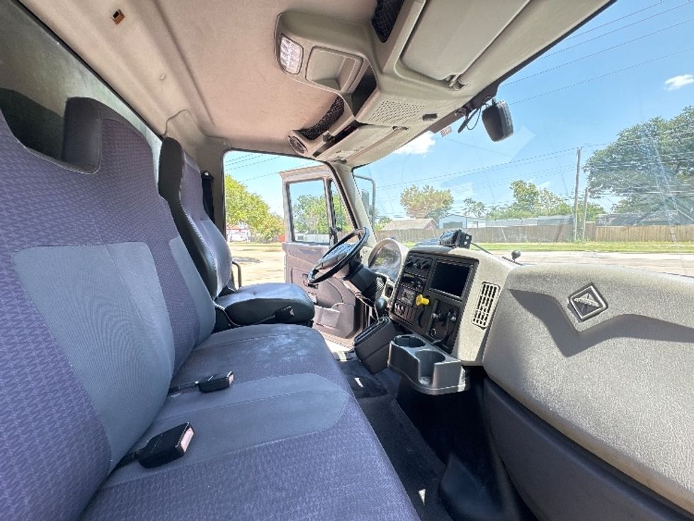 Refrigerated Truck-Light and Medium Duty Trucks-International-2019-4300-Garland-TX-346,233\n\t\tmiles-$ 20,000 - Image 22