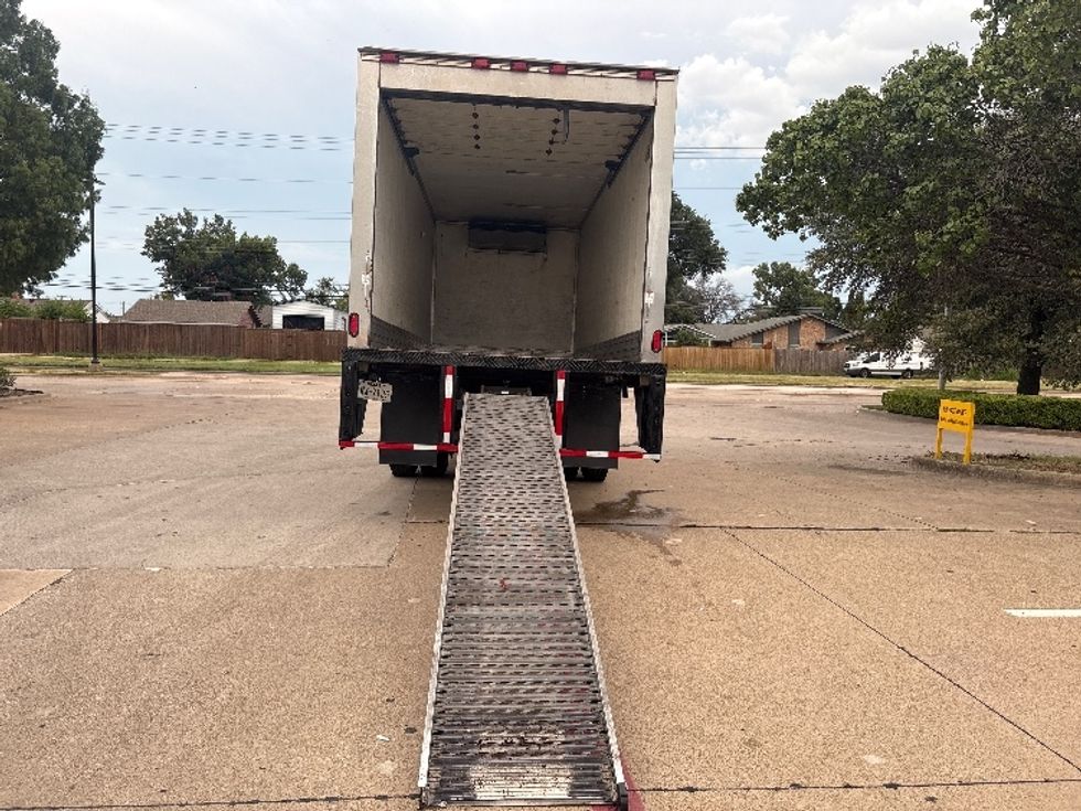 Refrigerated Truck-Light and Medium Duty Trucks-International-2019-4300-Garland-TX-346,233\n\t\tmiles-$ 20,000 - Image 9