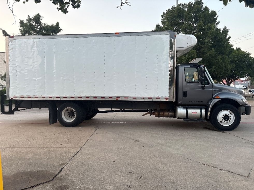 Refrigerated Truck-Light and Medium Duty Trucks-International-2019-4300-Garland-TX-347,958\n\t\tmiles-$ 20,000 - Image 14