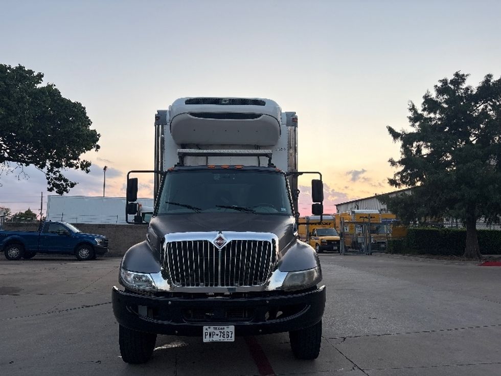 Refrigerated Truck-Light and Medium Duty Trucks-International-2019-4300-Garland-TX-347,958\n\t\tmiles-$ 20,000 - Image 2