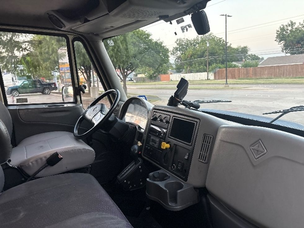 Refrigerated Truck-Light and Medium Duty Trucks-International-2019-4300-Garland-TX-347,958\n\t\tmiles-$ 20,000 - Image 21