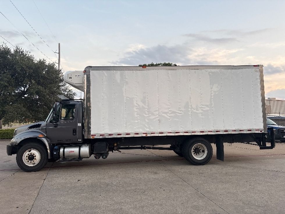 Refrigerated Truck-Light and Medium Duty Trucks-International-2019-4300-Garland-TX-347,958\n\t\tmiles-$ 20,000 - Image 4