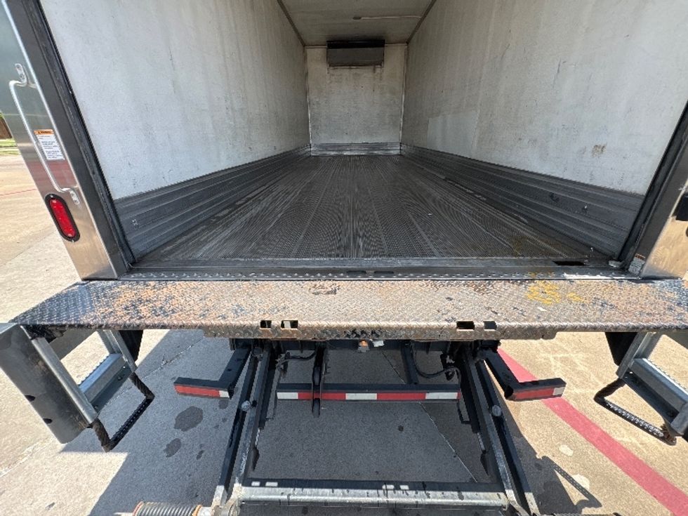 Refrigerated Truck-Light and Medium Duty Trucks-International-2019-4300-Garland-TX-351,885\n\t\tmiles-$ 20,250 - Image 10