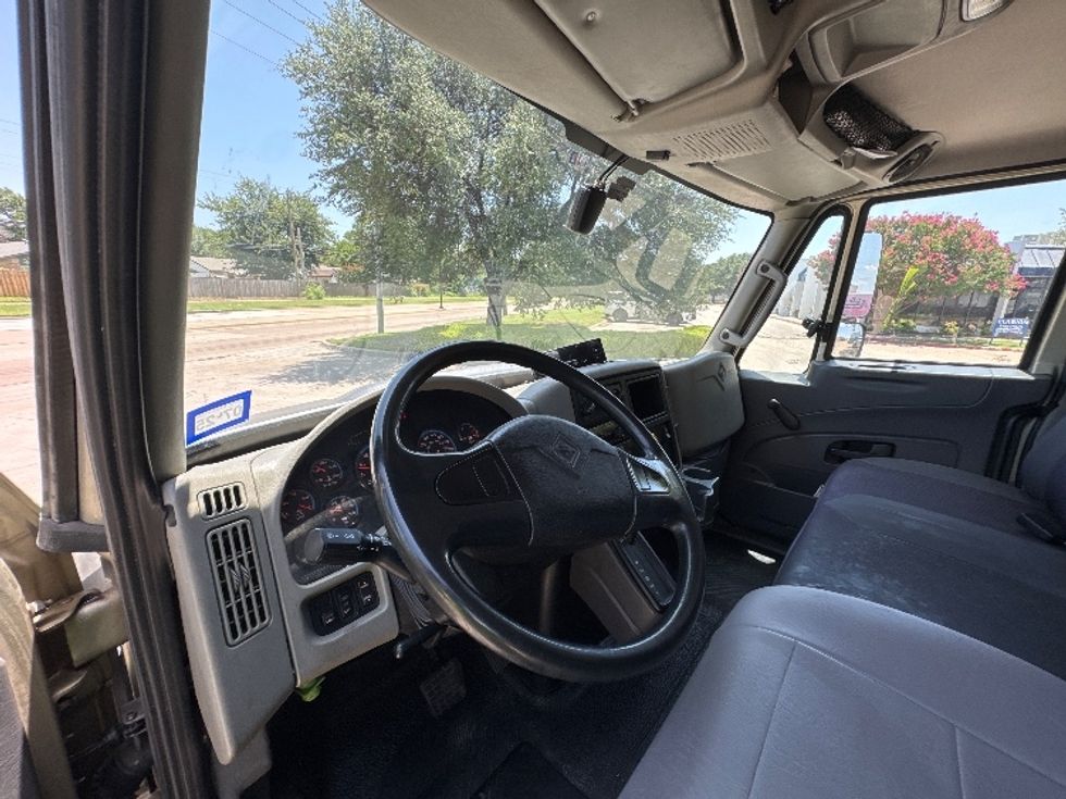 Refrigerated Truck-Light and Medium Duty Trucks-International-2019-4300-Garland-TX-351,885\n\t\tmiles-$ 20,250 - Image 17
