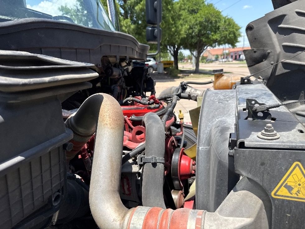 Refrigerated Truck-Light and Medium Duty Trucks-International-2019-4300-Garland-TX-351,885\n\t\tmiles-$ 20,250 - Image 23