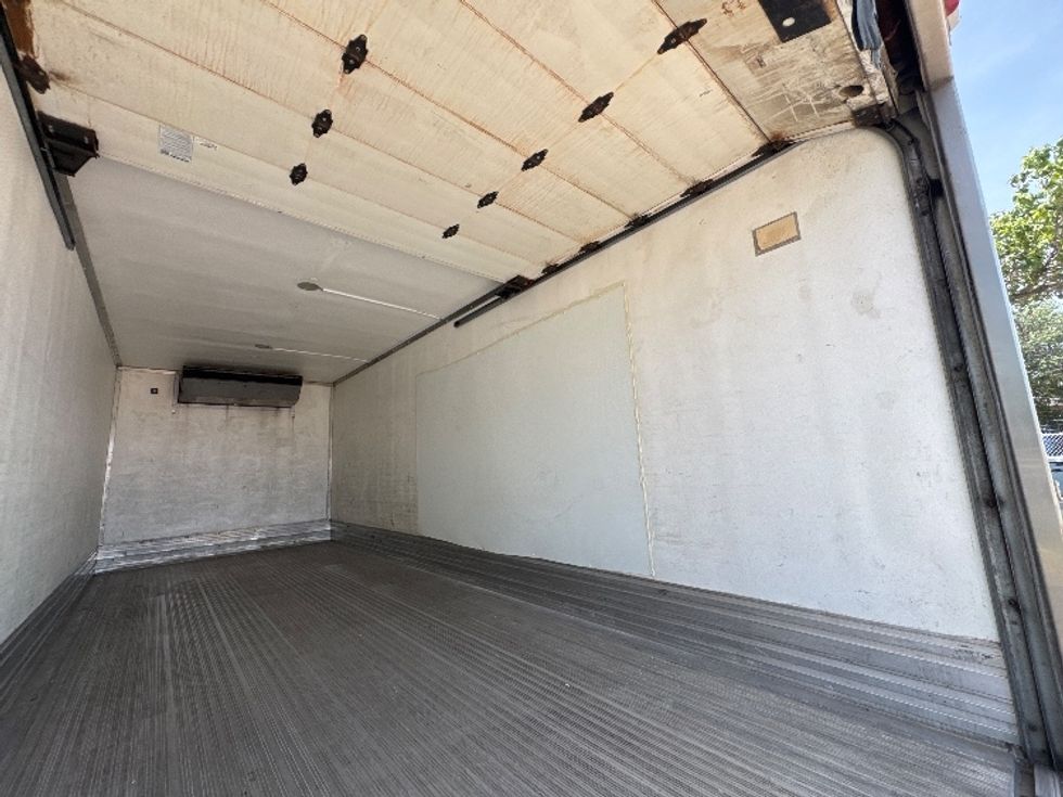 Refrigerated Truck-Light and Medium Duty Trucks-International-2019-4300-Garland-TX-353,186\n\t\tmiles-$ 20,250 - Image 12