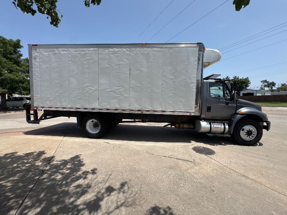 Refrigerated Truck-Light and Medium Duty Trucks-International-2019-4300-Garland-TX-353,186\n\t\tmiles-$ 20,250 - Image 15