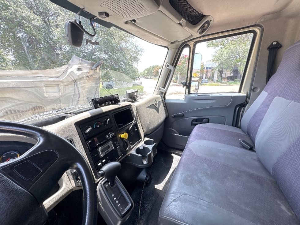 Refrigerated Truck-Light and Medium Duty Trucks-International-2019-4300-Garland-TX-353,186\n\t\tmiles-$ 20,250 - Image 19