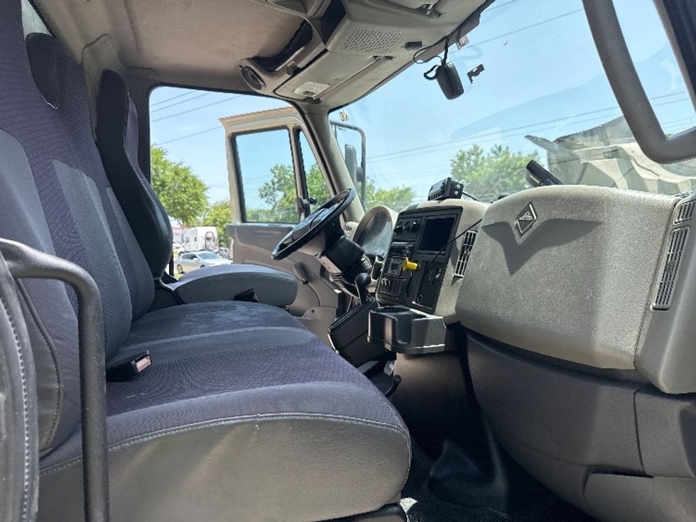 Refrigerated Truck-Light and Medium Duty Trucks-International-2019-4300-Garland-TX-353,186\n\t\tmiles-$ 20,250 - Image 20