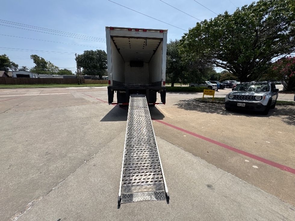 Refrigerated Truck-Light and Medium Duty Trucks-International-2019-4300-Garland-TX-353,186\n\t\tmiles-$ 20,250 - Image 9