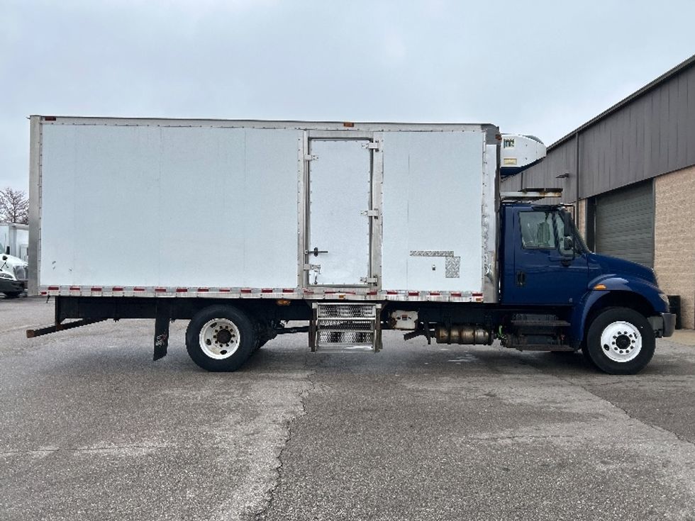 Refrigerated Truck-Light and Medium Duty Trucks-International-2019-4300-Kentwood-MI-279,614\n\t\tmiles-$ 30,750 - Image 14
