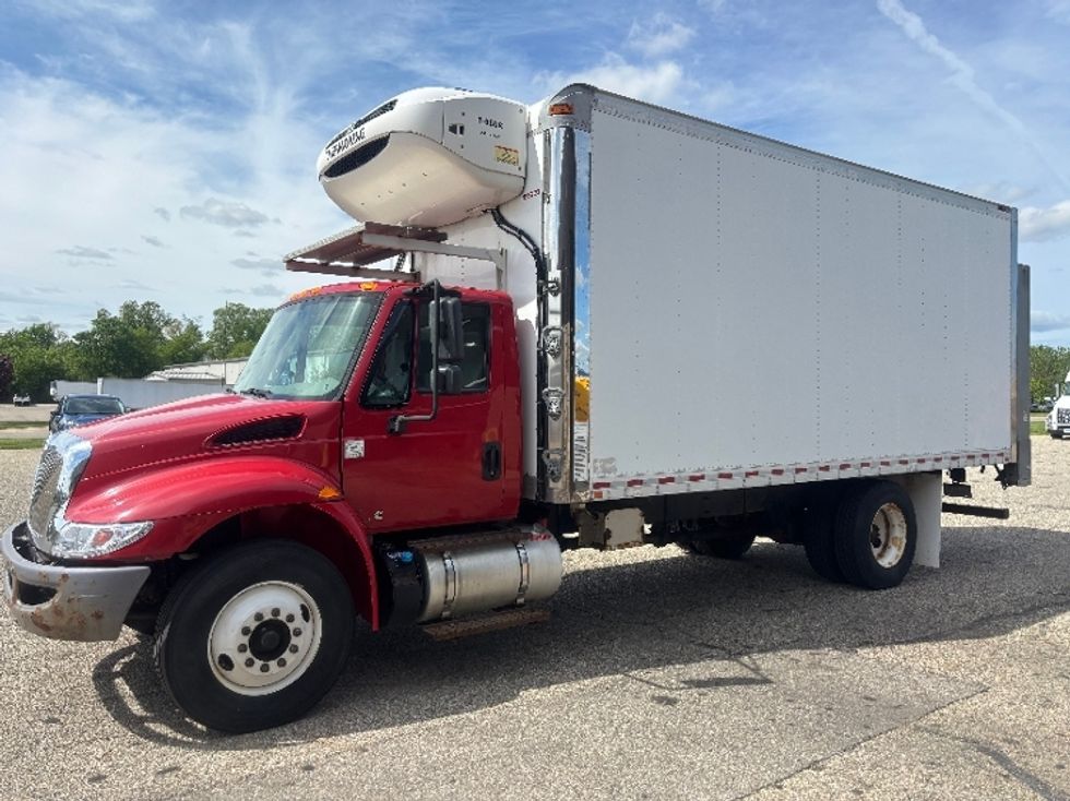 Refrigerated Truck-Light and Medium Duty Trucks-International-2019-4300-Lansing-MI-186,887\n\t\tmiles-$ 33,250 - Image 2