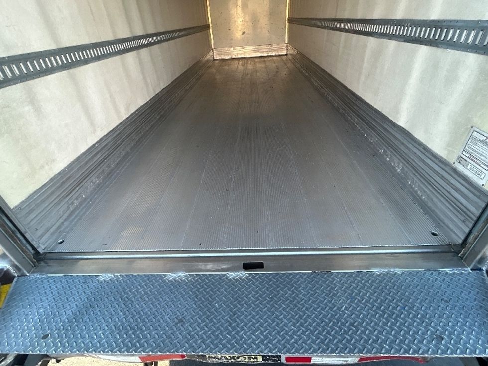 Refrigerated Truck-Light and Medium Duty Trucks-International-2019-4300-Las Vegas-NV-124,346\n\t\tmiles-$ 55,750 - Image 10