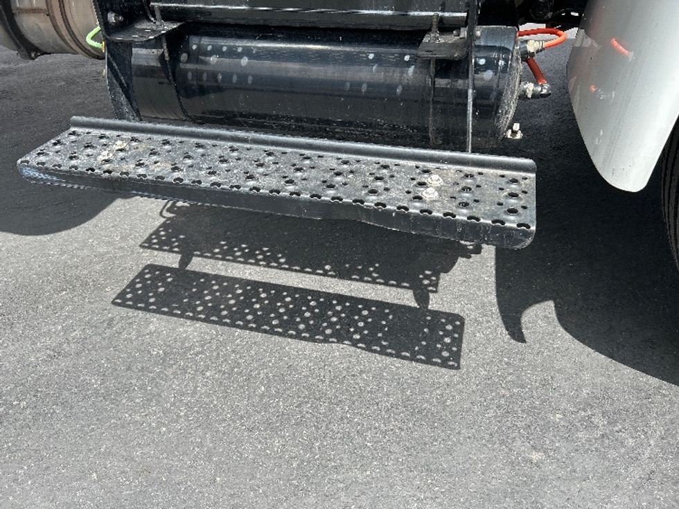 Refrigerated Truck-Light and Medium Duty Trucks-International-2019-4300-Las Vegas-NV-175,291\n\t\tmiles-$ 57,500 - Image 24