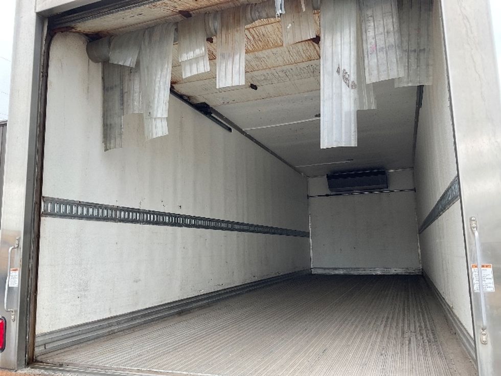 Refrigerated Truck-Light and Medium Duty Trucks-International-2019-4300-Milwaukee-WI-229,122\n\t\tmiles-$ 40,750 - Image 10