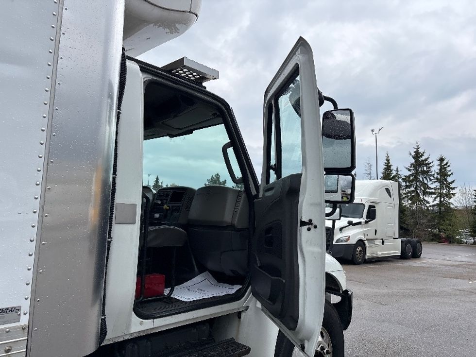 Refrigerated Truck-Light and Medium Duty Trucks-International-2019-4300-Mississauga-ON-148,800\n\t\tkm-$ 56,000 - Image 20