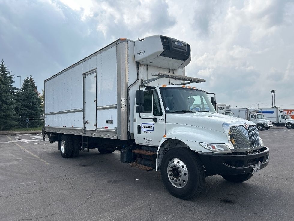 Refrigerated Truck-Light and Medium Duty Trucks-International-2019-4300-Mississauga-ON-239,315\n\t\tkm-$ 67,250 - Image 1