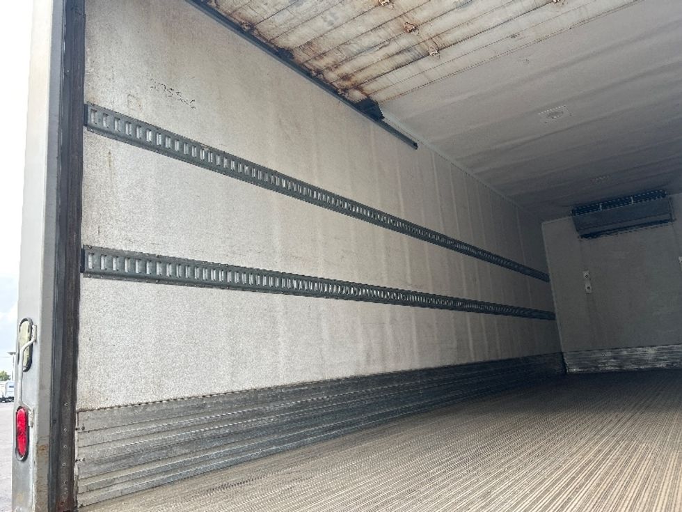 Refrigerated Truck-Light and Medium Duty Trucks-International-2019-4300-Mississauga-ON-239,315\n\t\tkm-$ 67,250 - Image 11
