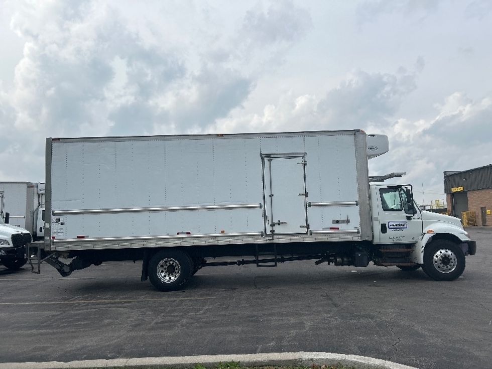 Refrigerated Truck-Light and Medium Duty Trucks-International-2019-4300-Mississauga-ON-239,315\n\t\tkm-$ 67,250 - Image 15
