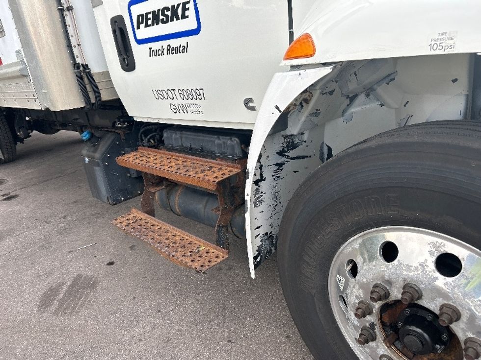 Refrigerated Truck-Light and Medium Duty Trucks-International-2019-4300-Mississauga-ON-239,315\n\t\tkm-$ 67,250 - Image 26