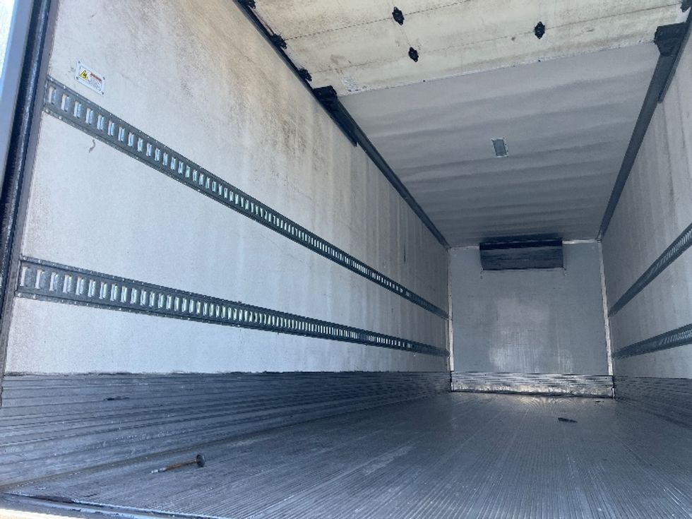 Refrigerated Truck-Light and Medium Duty Trucks-International-2019-4300-Monmouth Junction-NJ-175,418\n\t\tmiles-$ 48,500 - Image 10