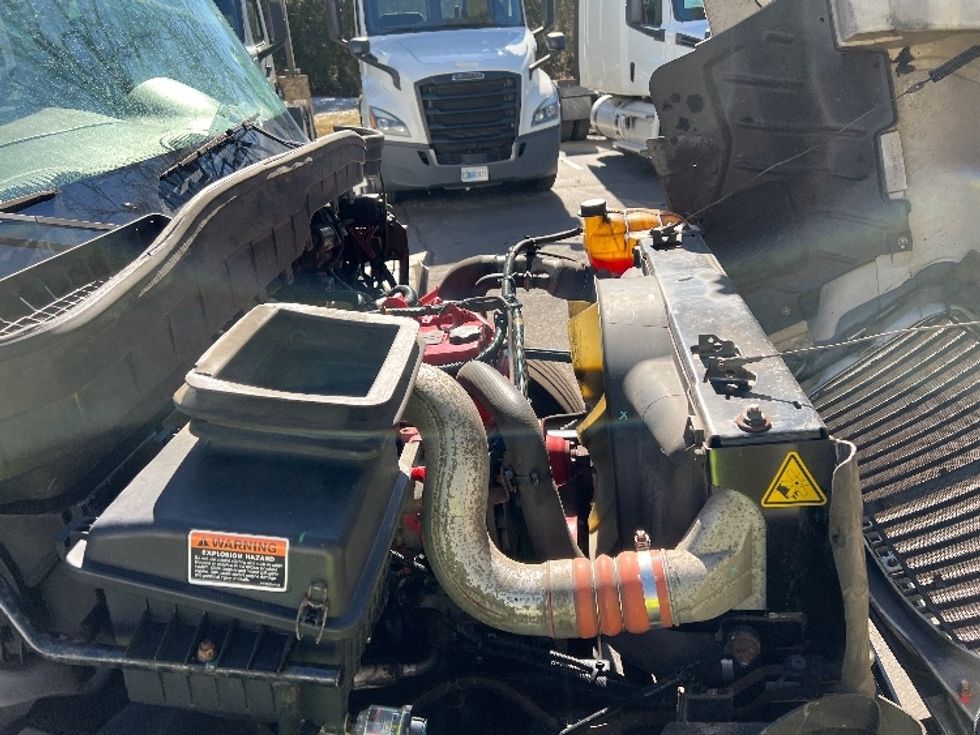 Refrigerated Truck-Light and Medium Duty Trucks-International-2019-4300-Monmouth Junction-NJ-175,418\n\t\tmiles-$ 48,500 - Image 22