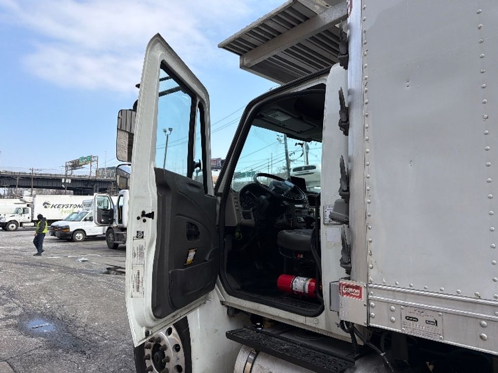 Refrigerated Truck-Light and Medium Duty Trucks-International-2019-4300-North Bergen-NJ-143,114\n\t\tmiles-$ 44,750 - Image 16