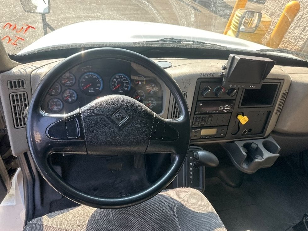 Refrigerated Truck-Light and Medium Duty Trucks-International-2019-4300-North Bergen-NJ-156,207\n\t\tmiles-$ 44,500 - Image 18