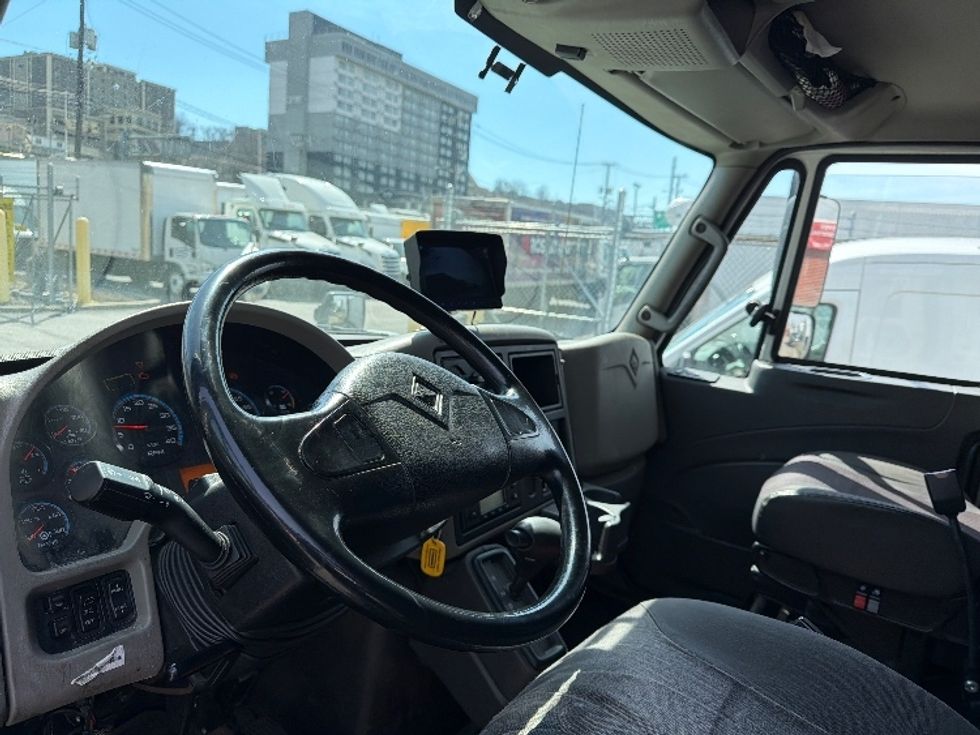 Refrigerated Truck-Light and Medium Duty Trucks-International-2019-4300-North Bergen-NJ-160,686\n\t\tmiles-$ 42,750 - Image 17