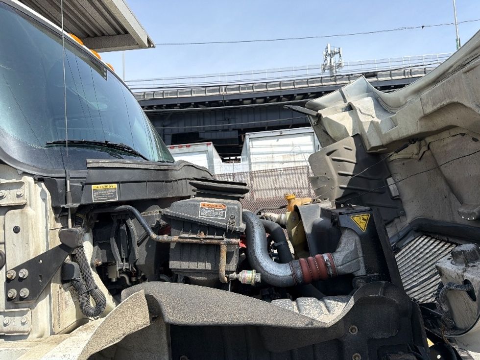 Refrigerated Truck-Light and Medium Duty Trucks-International-2019-4300-North Bergen-NJ-160,686\n\t\tmiles-$ 42,750 - Image 23