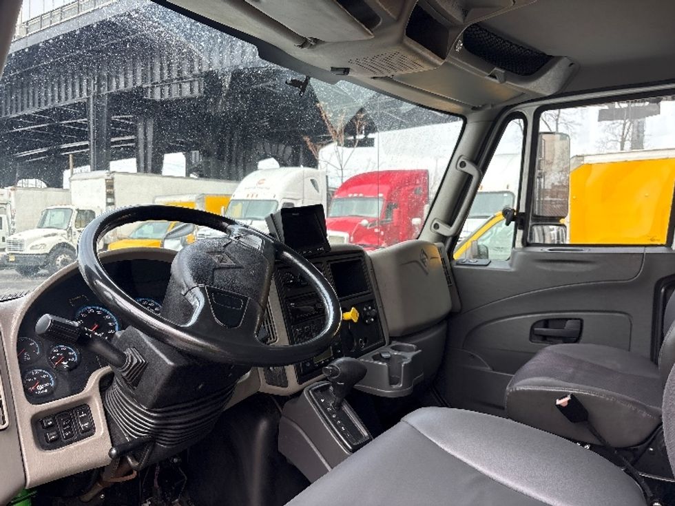 Refrigerated Truck-Light and Medium Duty Trucks-International-2019-4300-North Bergen-NJ-201,327\n\t\tmiles-$ 38,000 - Image 17